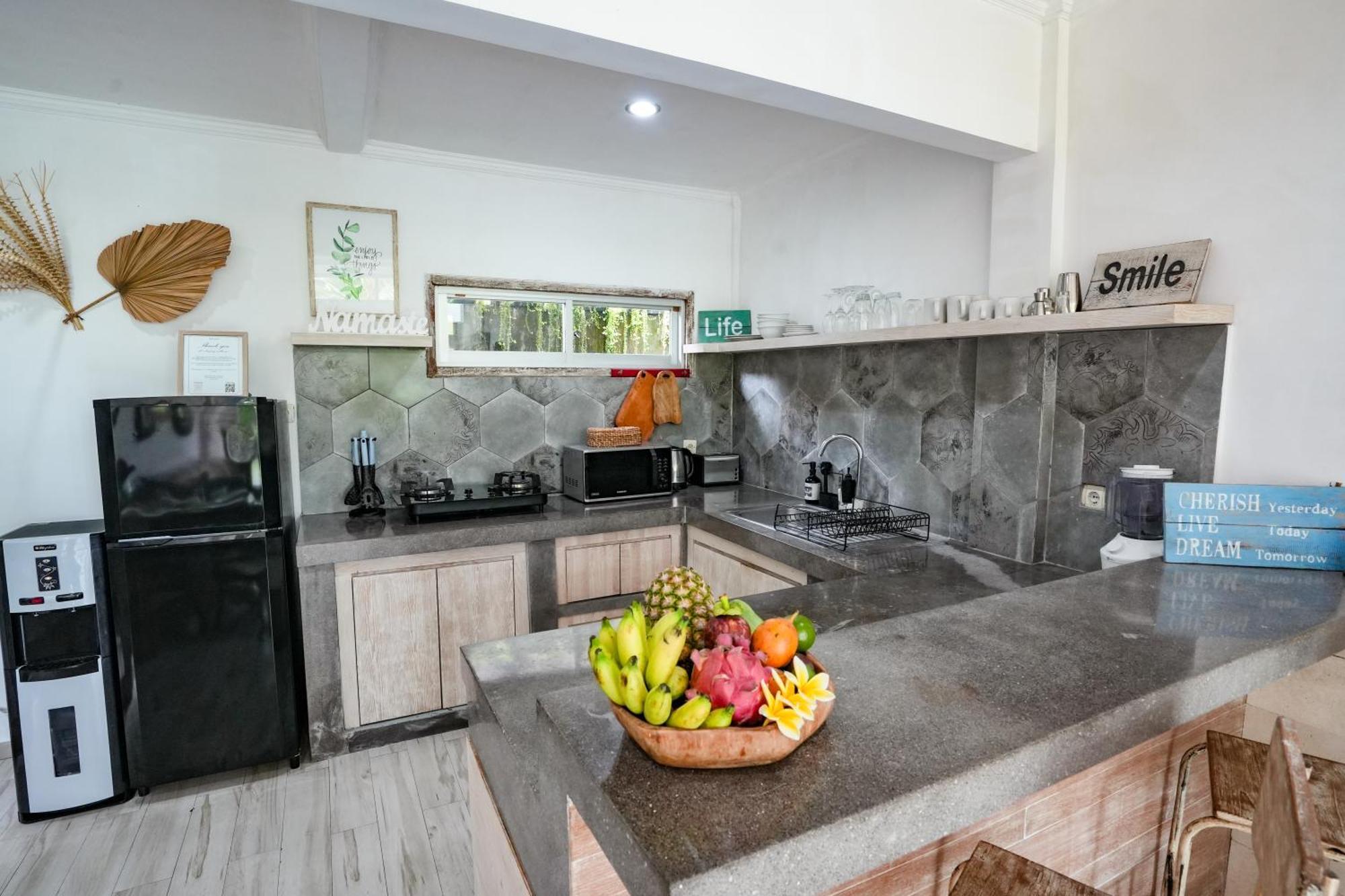 Villa Piece Of Peace Private 3Br With Large Pool And Garden Canggu  Exterior photo